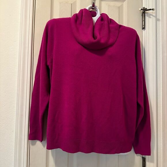 Designer’s original fuchsia extra large turtleneck sweater - Picture 1 of 5